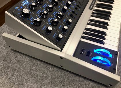 Moog-Aluminum Minimoog Voyager Blue #96 